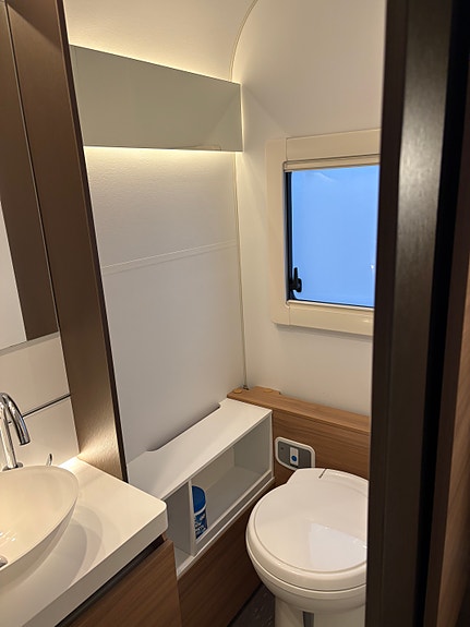 Adria Alpina 663 HT 6 of 11