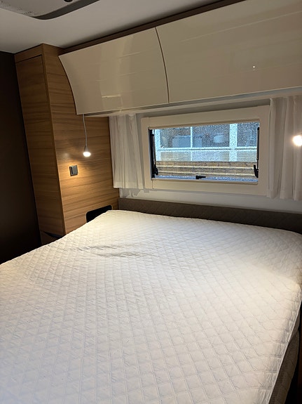 Adria Alpina 663 HT 8 of 11
