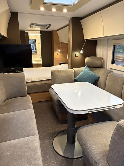 Adria Alpina 663 HT 7 of 11
