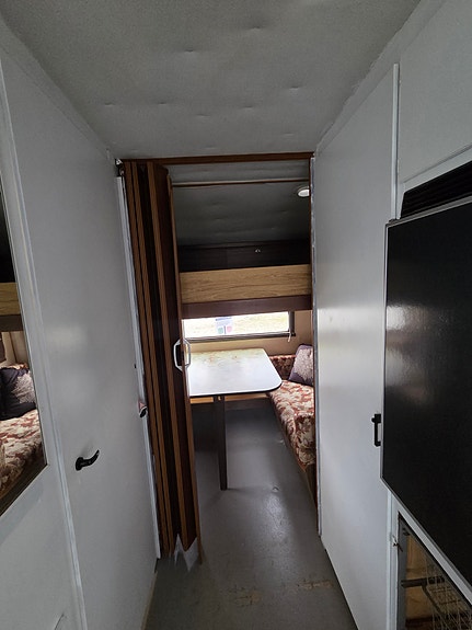 KABE Kabe Safir Grand de Luxe 9 of 9