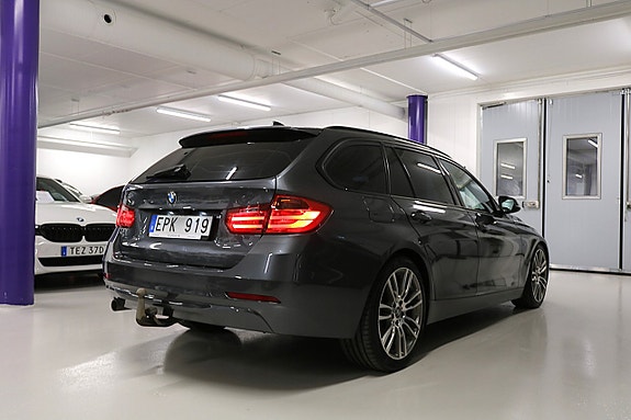 BMW 320d 3 of 21