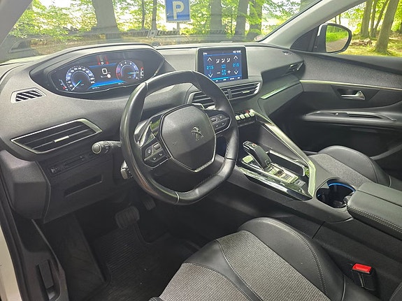 Peugeot 3008 8 of 8