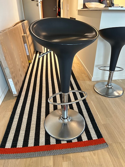 Barstol Bombo från Magis