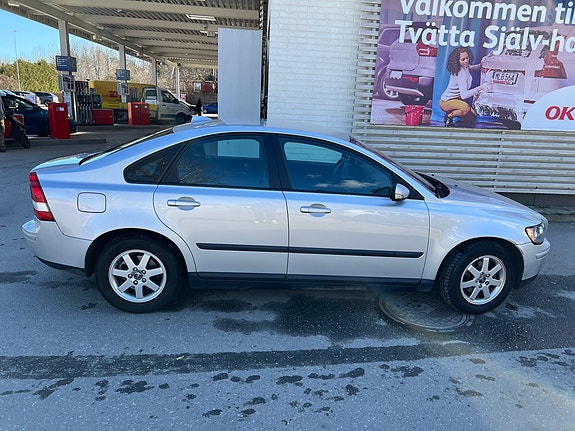 Volvo S40 6 of 8