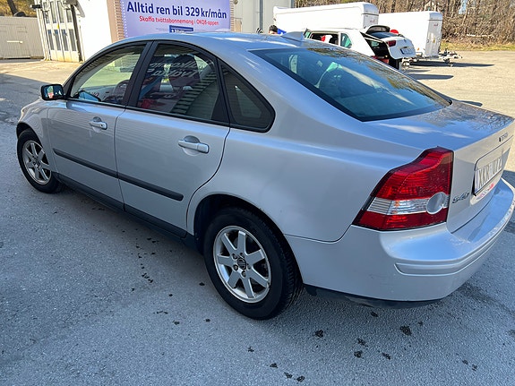 Volvo S40 4 of 8