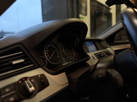BMW 520d 18 of 29