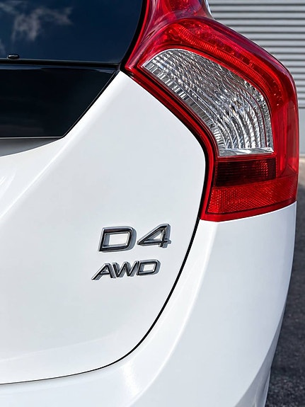 Volvo V60 5 of 16