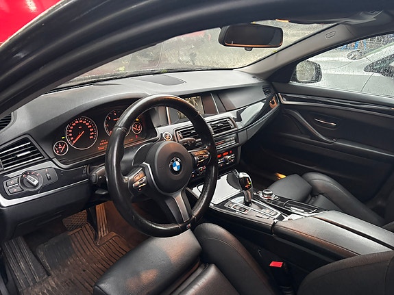 BMW 520d 5 of 8