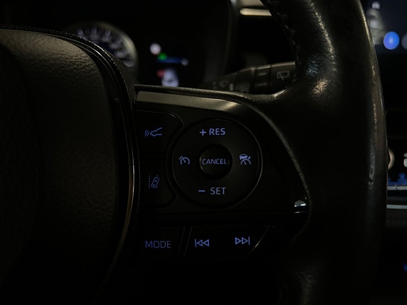 Toyota Corolla 9 of 17