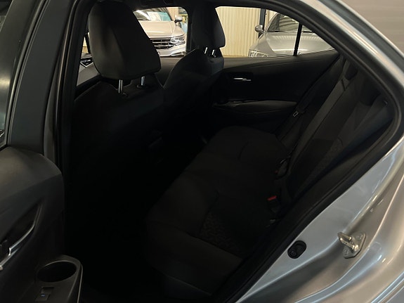 Toyota Corolla 12 of 17