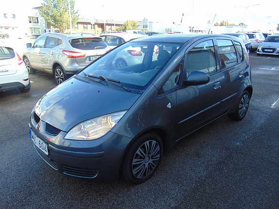Mitsubishi Colt 8 of 9