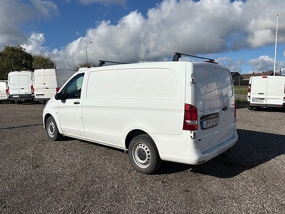 Mercedes-Benz Vito 111 2 of 4