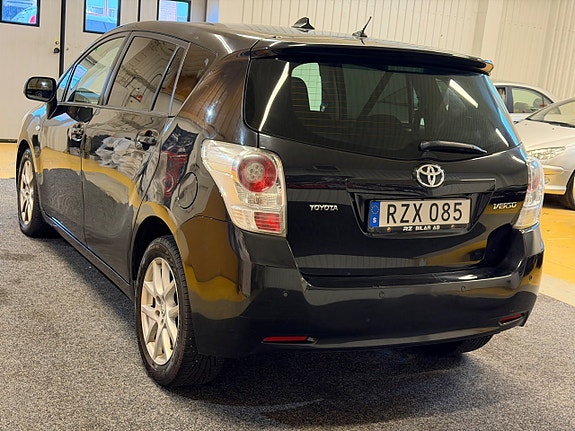 Toyota Verso 3 of 18