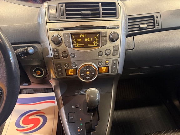 Toyota Verso 12 of 18