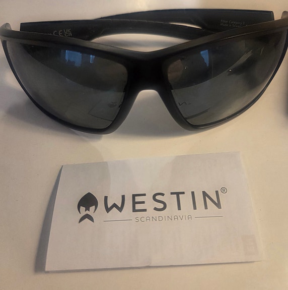 Product image 1 of 6