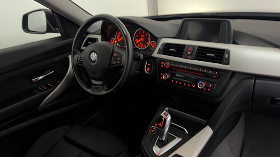 BMW 320d 15 of 20