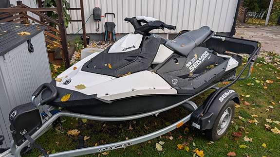 Seaddoo Spark 3up - 62h - 2017 2 of 8