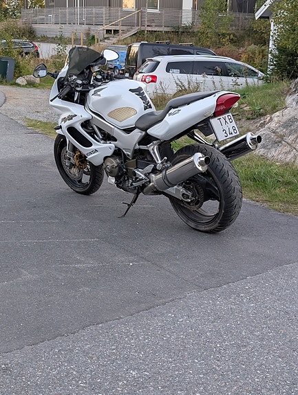 Honda VTR1000F 5 of 7