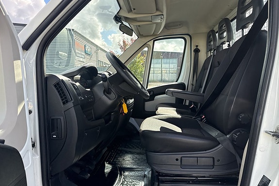 Peugeot Boxer 12 of 21