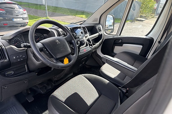 Peugeot Boxer 14 of 21