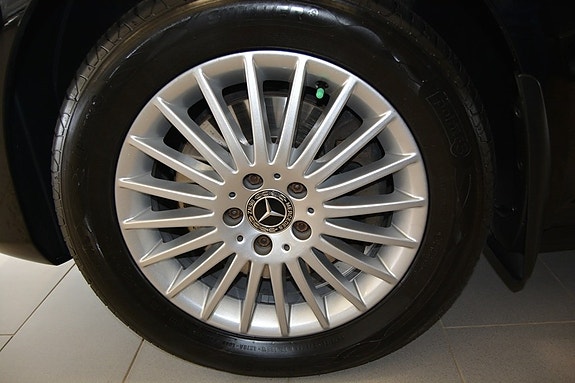Mercedes-Benz V-Klasse 9 of 9