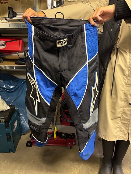 Product image 1 of 4