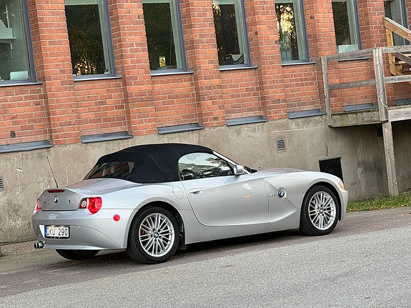BMW Z4 7 of 24