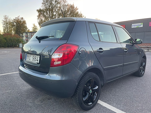 Skoda Fabia 5 of 9