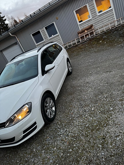 Volkswagen Golf VII