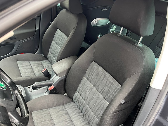 Skoda Octavia 5 of 8