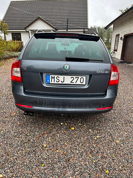 Skoda Octavia 4 of 8