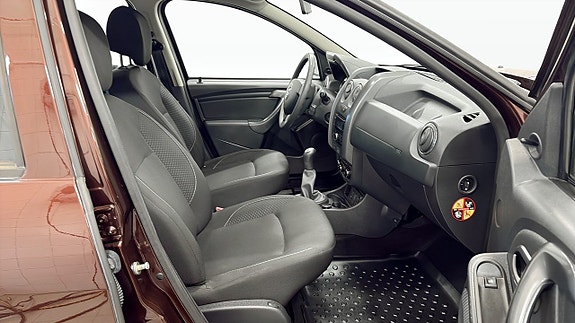 Dacia Duster 3 of 9