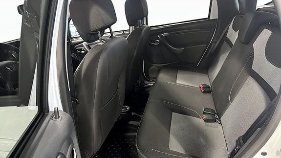 Dacia Duster 7 of 10
