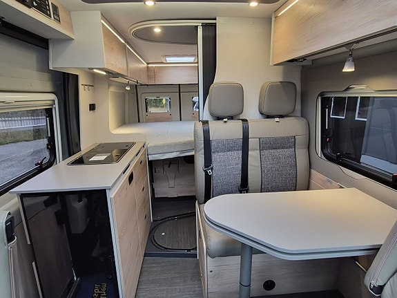 Dethleffs GlobeTrail 600 ER Master Class automatlåda, Skylight, adaptiv farthållare 8 of 26