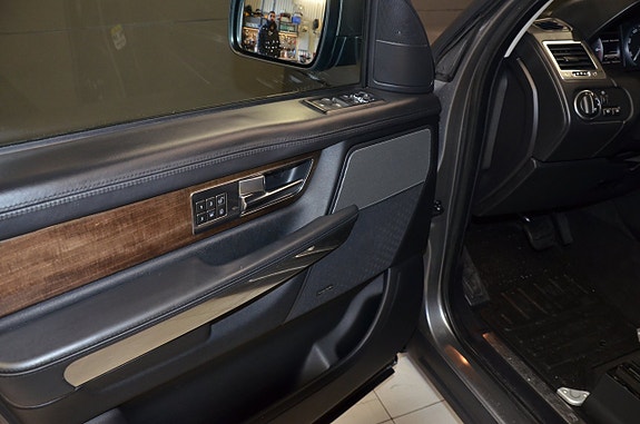 Land Rover Range Rover Sport 19 of 22