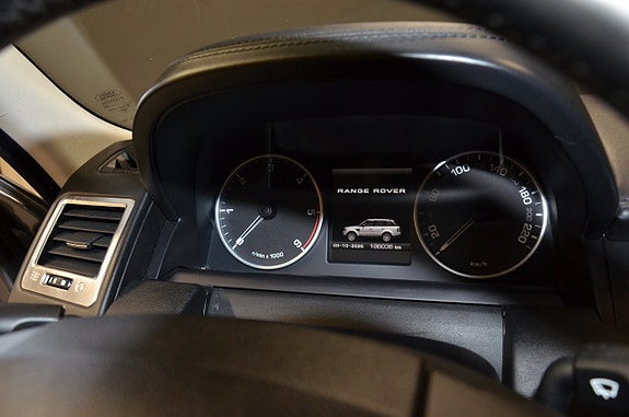 Land Rover Range Rover Sport 21 of 22
