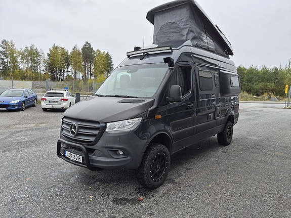 Hymer Grand Canyon S 4x4, pop-up, 4 platser, automat, dieselvärme, kanonfin 3 of 26