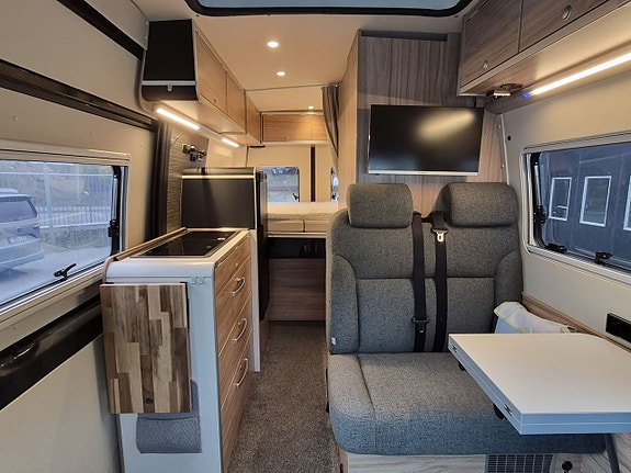 Hymer Grand Canyon S 4x4, pop-up, 4 platser, automat, dieselvärme, kanonfin 10 of 26
