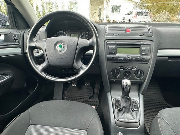 Skoda Octavia 13 of 21