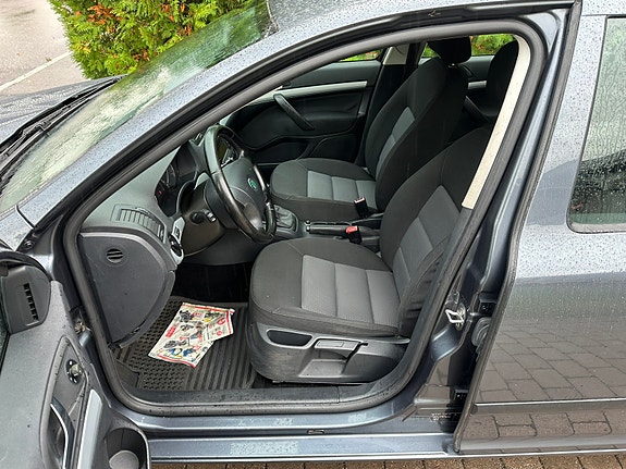 Skoda Octavia 8 of 21