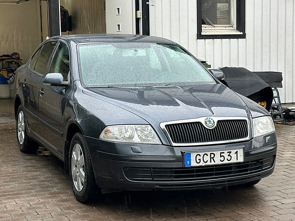 Skoda Octavia 2 of 21