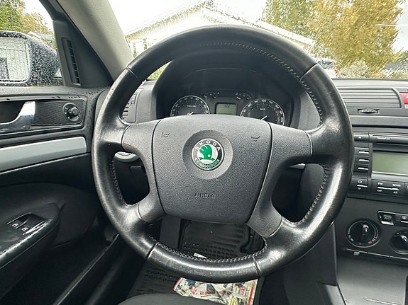 Skoda Octavia 15 of 21