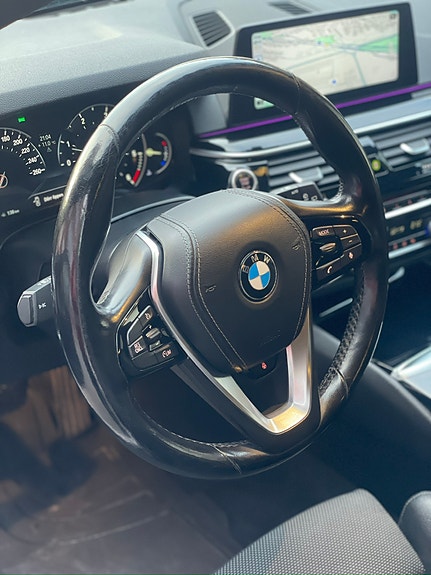 BMW 520d 8 of 16