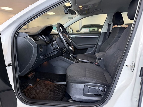 Skoda Octavia 8 of 21