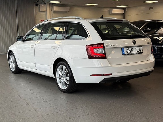 Skoda Octavia 5 of 21
