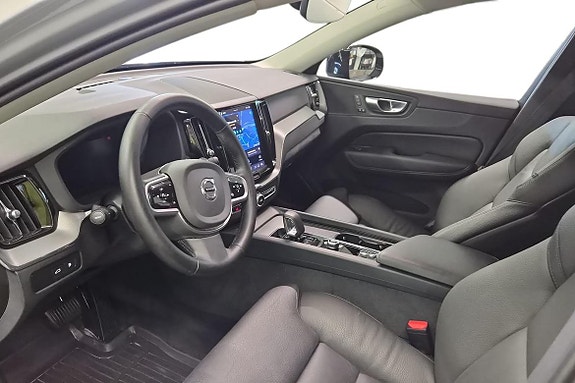Volvo XC60 12 of 23