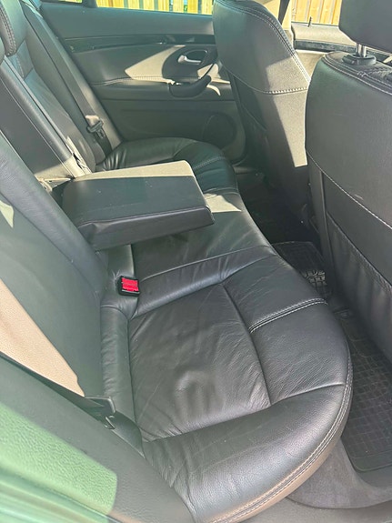 Cadillac BLS 5 of 5
