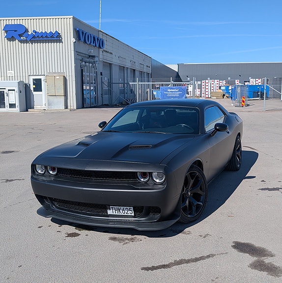 Dodge Challenger 7 of 10