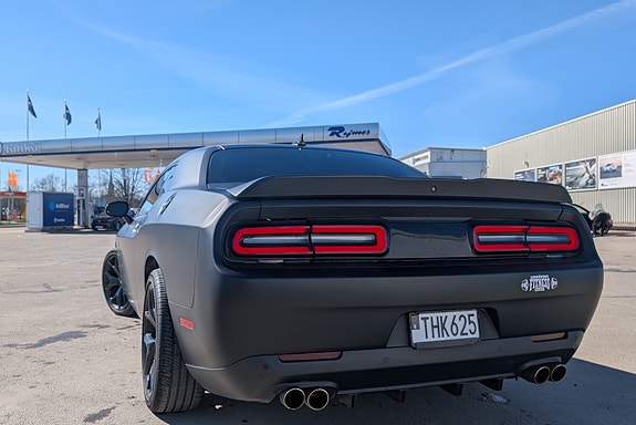 Dodge Challenger 9 of 10