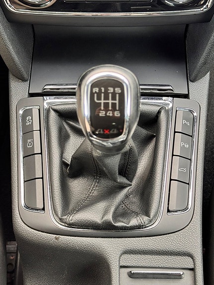 Skoda Superb 12 of 17